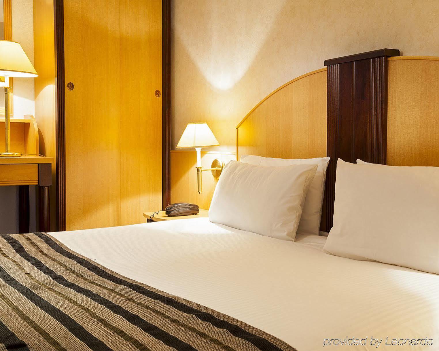 B&B Hotel Brétigny-sur-Orge Eksteriør billede