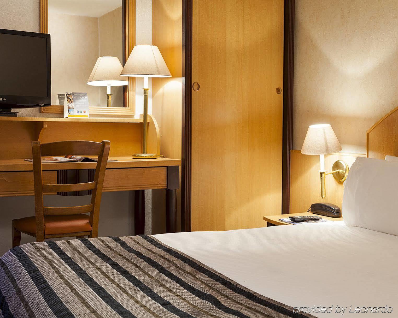 B&B Hotel Brétigny-sur-Orge Eksteriør billede
